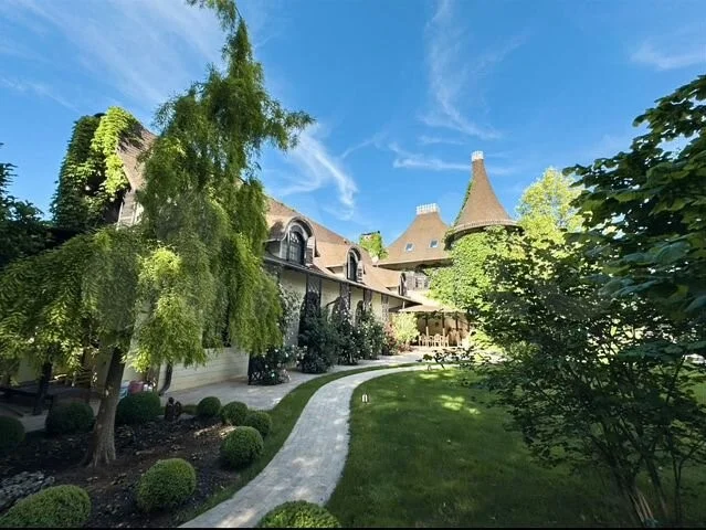 Названы самые дорогие дома на рынке загородного жилья в городах-миллионниках России