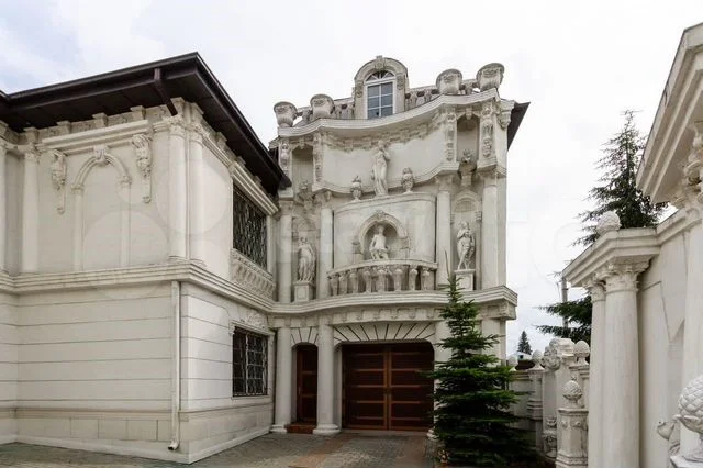 Названы самые дорогие дома на рынке загородного жилья в городах-миллионниках России